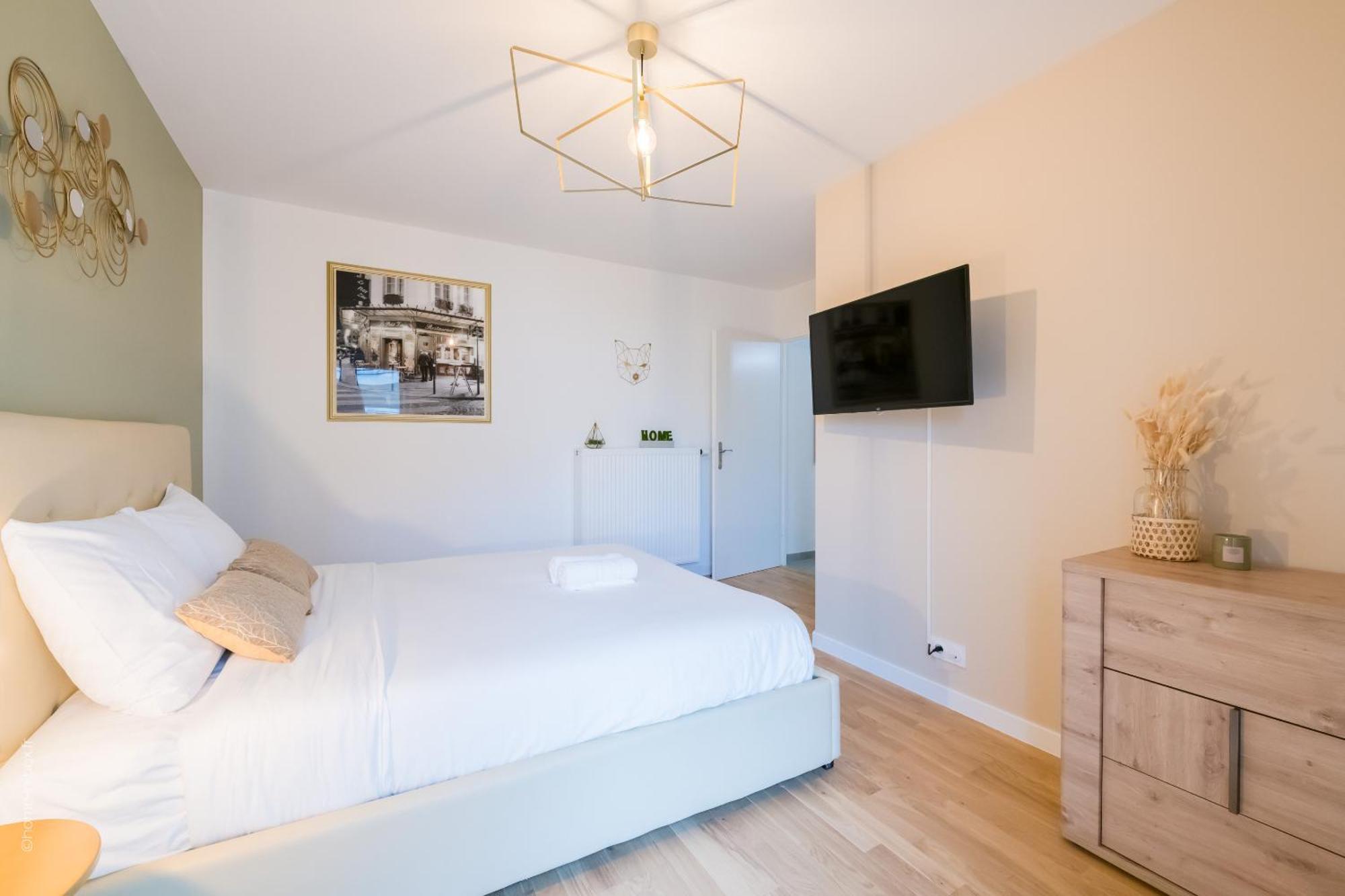 Columbus Garden By Plaza Apartment Serris Luaran gambar